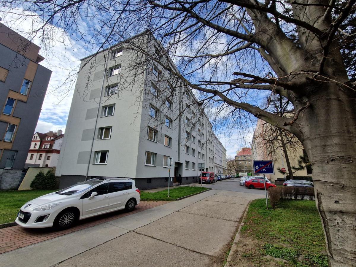 Pelclova Apartment Ostrava Exterior foto